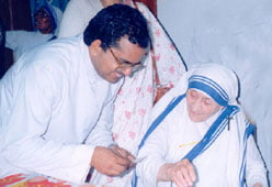 Fr VM Thomas with Mother Teresa
